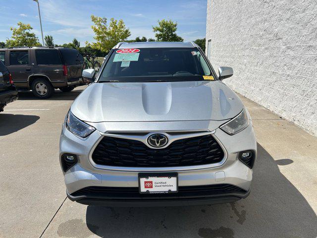 used 2024 Toyota Highlander car, priced at $43,546