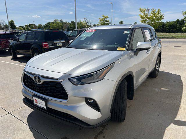 used 2024 Toyota Highlander car, priced at $43,546