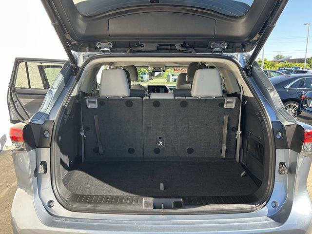 used 2021 Toyota Highlander Hybrid car, priced at $41,190