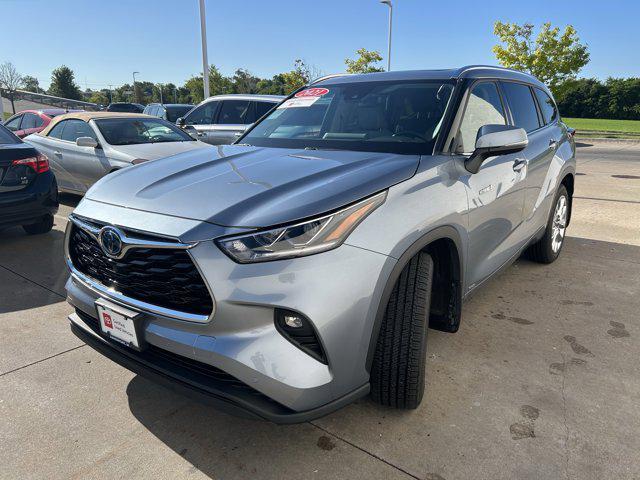 used 2021 Toyota Highlander Hybrid car, priced at $41,190