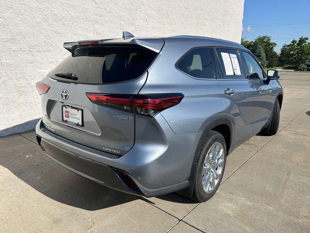 used 2021 Toyota Highlander Hybrid car, priced at $41,190