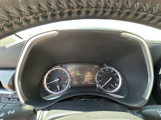 used 2022 Toyota Highlander car, priced at $40,398
