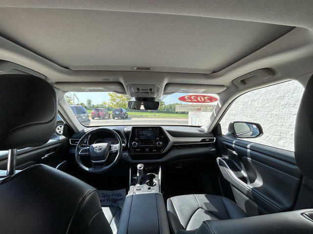 used 2022 Toyota Highlander car, priced at $40,398