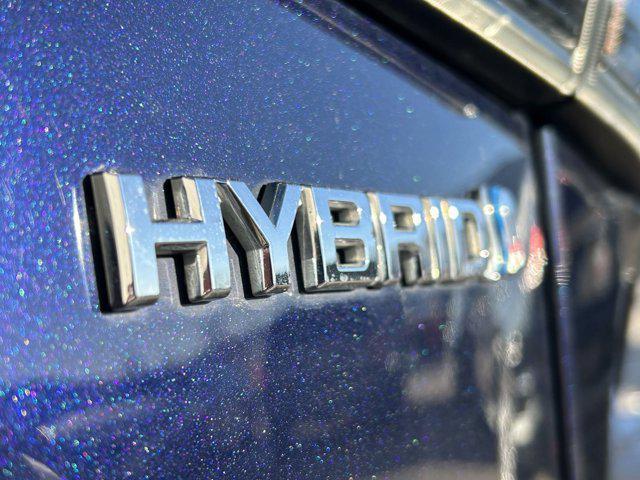 used 2022 Toyota Highlander Hybrid car, priced at $36,137