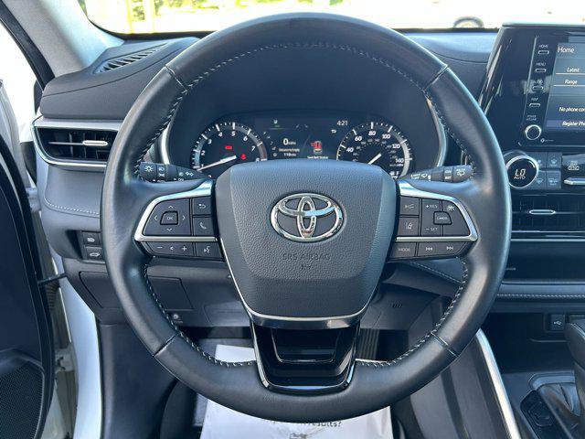 used 2021 Toyota Highlander car, priced at $32,363