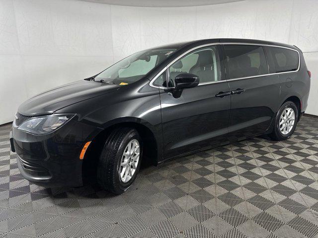 used 2017 Chrysler Pacifica car, priced at $11,992