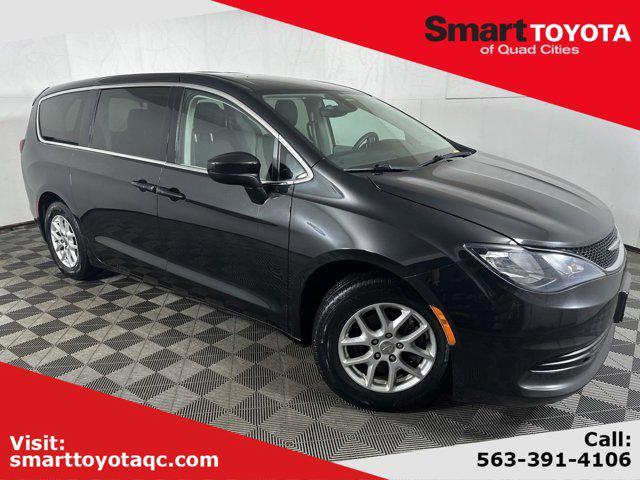 used 2017 Chrysler Pacifica car, priced at $11,992