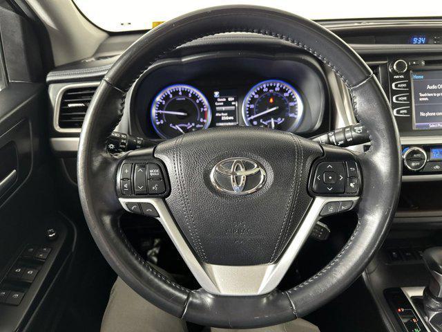 used 2019 Toyota Highlander car, priced at $27,113