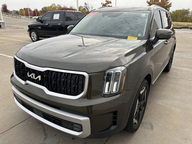 used 2023 Kia Telluride car, priced at $41,117