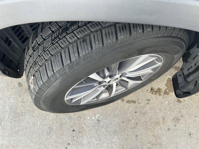 used 2018 Toyota Highlander car, priced at $15,828