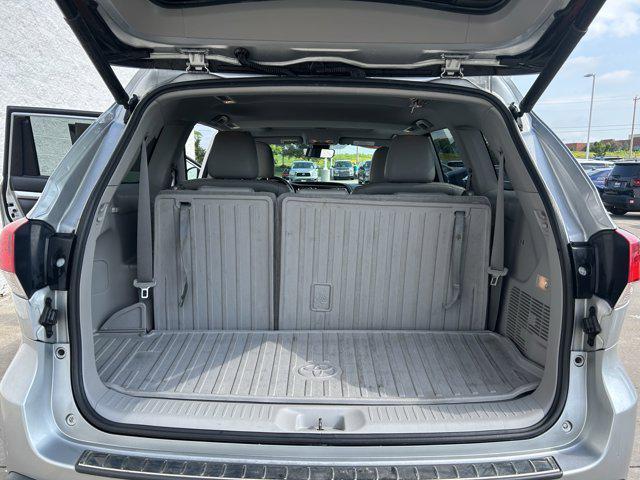used 2018 Toyota Highlander car, priced at $15,828