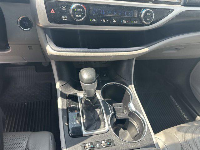 used 2019 Toyota Highlander car, priced at $30,904