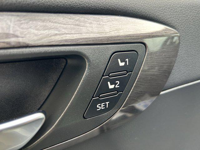 used 2022 Toyota Highlander car, priced at $42,106