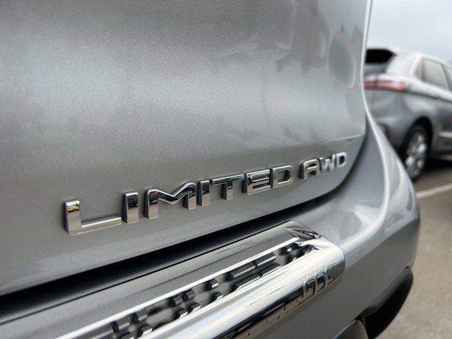 used 2022 Toyota Highlander car, priced at $42,106