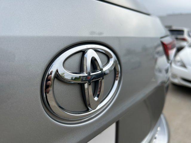 used 2022 Toyota Highlander car, priced at $42,106