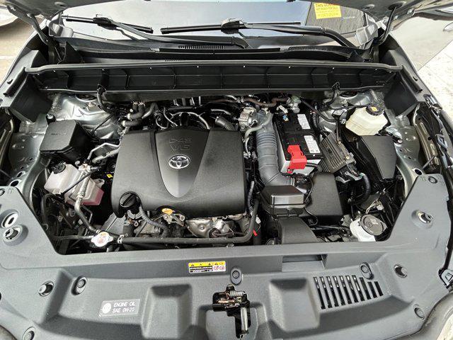 used 2022 Toyota Highlander car, priced at $42,106