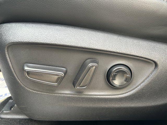 used 2022 Toyota Highlander car, priced at $42,106
