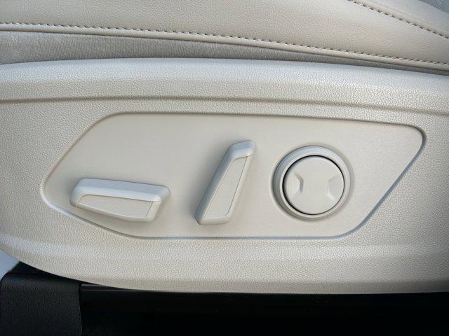 used 2023 Kia Sorento car, priced at $30,361