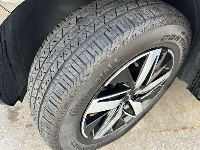 used 2023 Kia Sorento car, priced at $30,361
