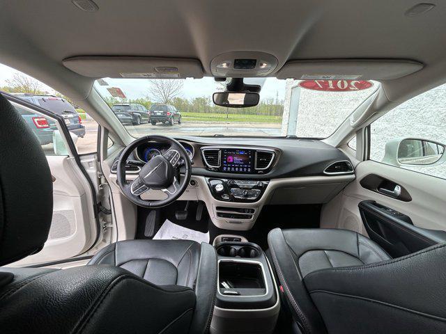 used 2017 Chrysler Pacifica car, priced at $17,059