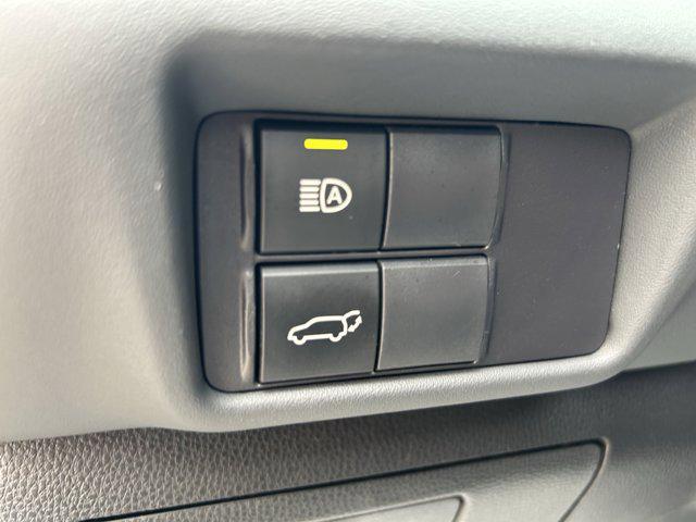 used 2023 Toyota Highlander Hybrid car, priced at $44,885