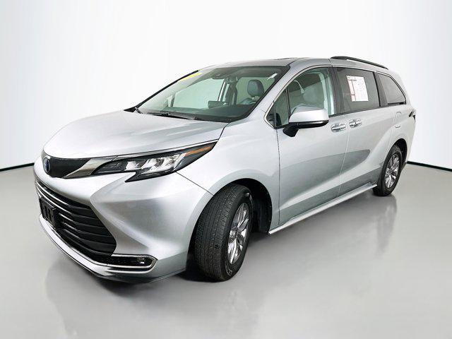 used 2023 Toyota Sienna car, priced at $41,085