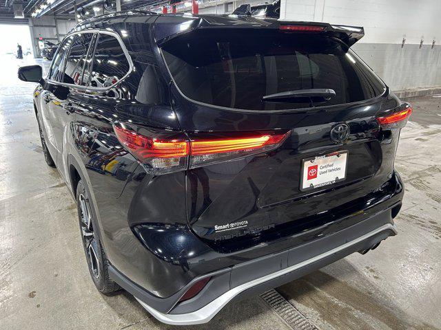 used 2021 Toyota Highlander car, priced at $38,005