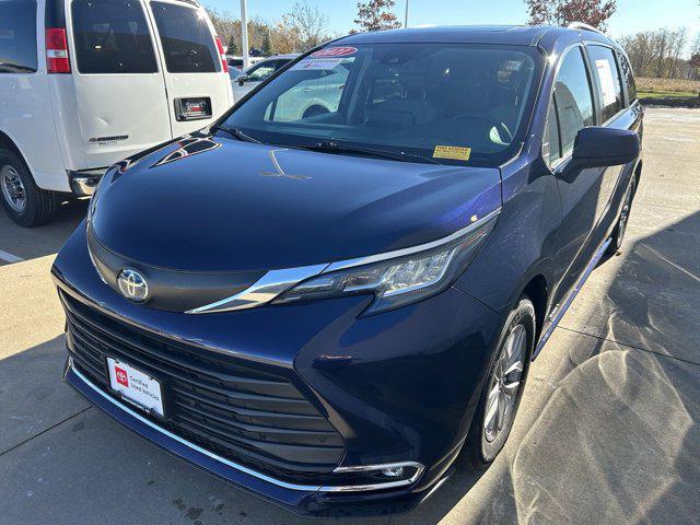 used 2021 Toyota Sienna car, priced at $40,112