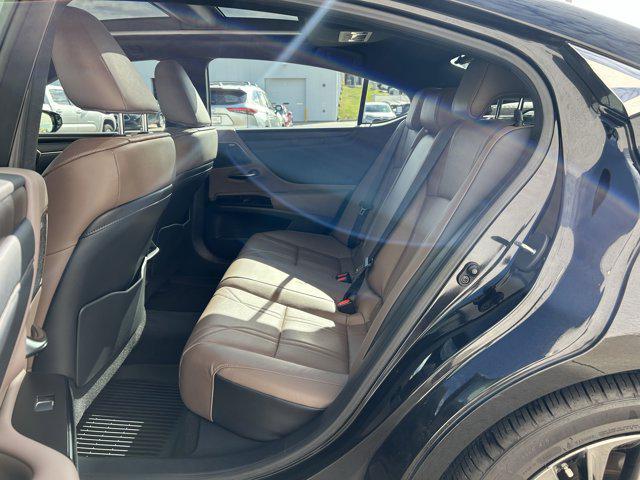 used 2024 Lexus ES 350 car, priced at $40,193