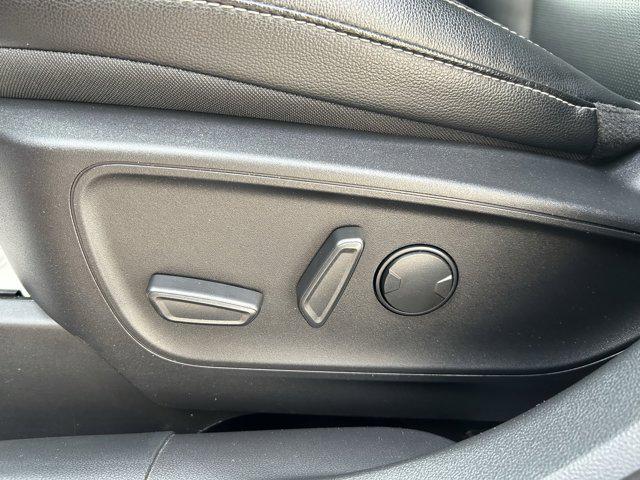 used 2022 Ford Escape car, priced at $25,781