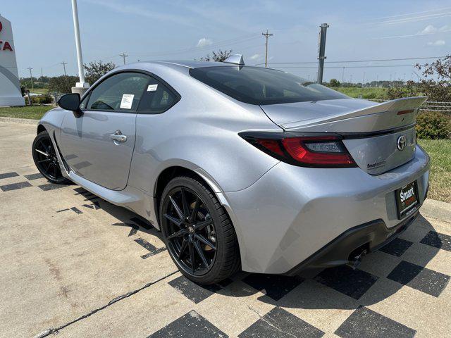 new 2025 Toyota GR86 car, priced at $34,597