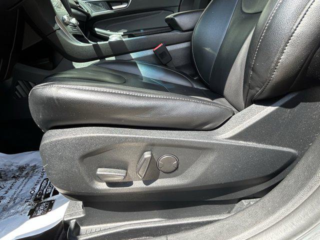 used 2022 Ford Edge car, priced at $19,883