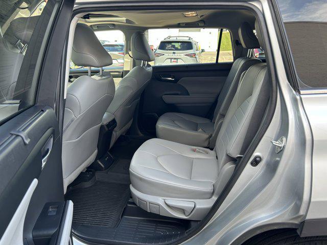 used 2020 Toyota Highlander car, priced at $32,891