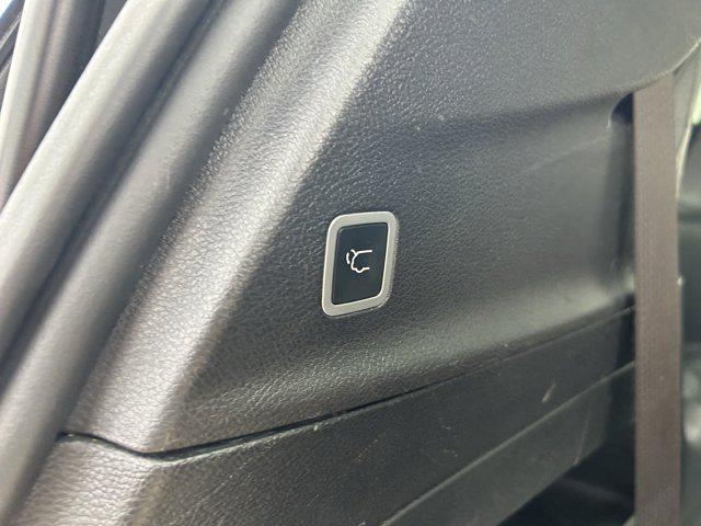 used 2018 Chrysler Pacifica car, priced at $13,698