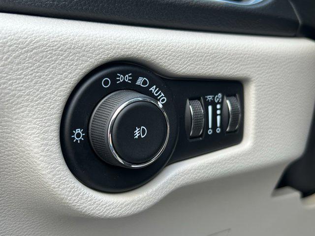 used 2022 Chrysler Pacifica car, priced at $26,017