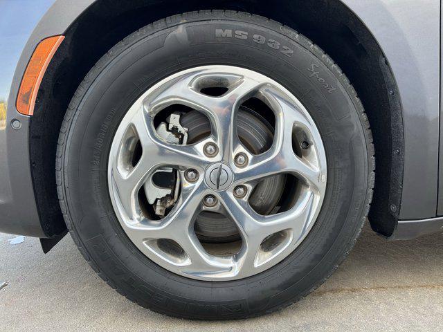 used 2022 Chrysler Pacifica car, priced at $26,017