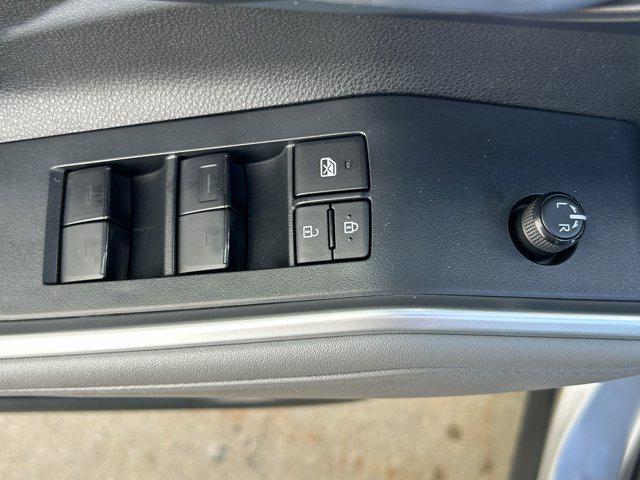 used 2022 Toyota Highlander car, priced at $37,932