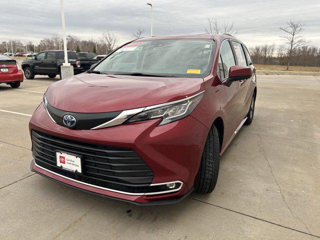 used 2023 Toyota Sienna car, priced at $39,968