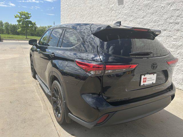used 2022 Toyota Highlander car, priced at $31,572