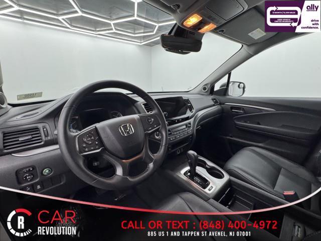 used 2020 Honda Pilot car, priced at $18,999