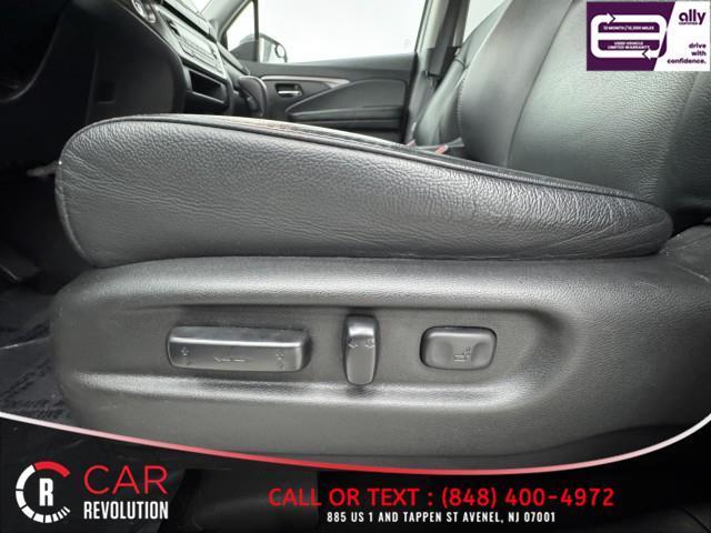 used 2020 Honda Pilot car, priced at $18,999