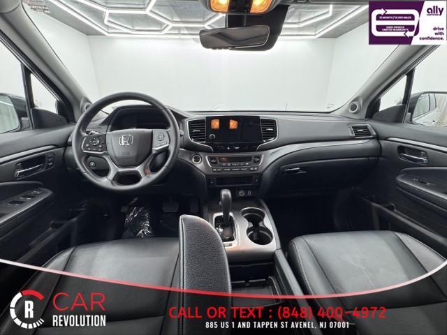 used 2020 Honda Pilot car, priced at $18,999