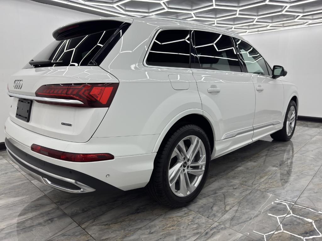 used 2023 Audi Q7 car, priced at $39,995