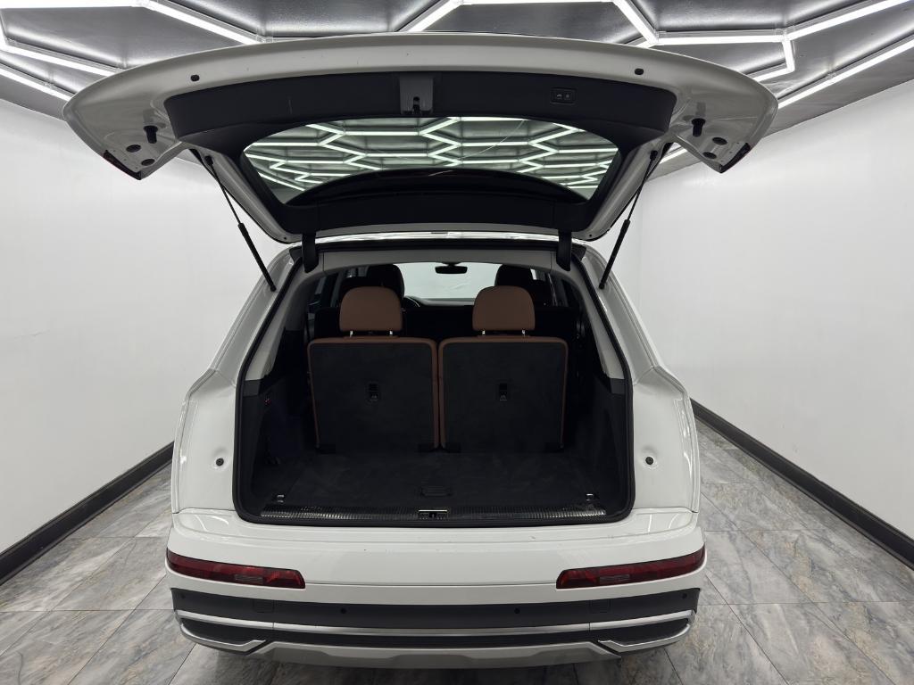 used 2023 Audi Q7 car, priced at $39,995
