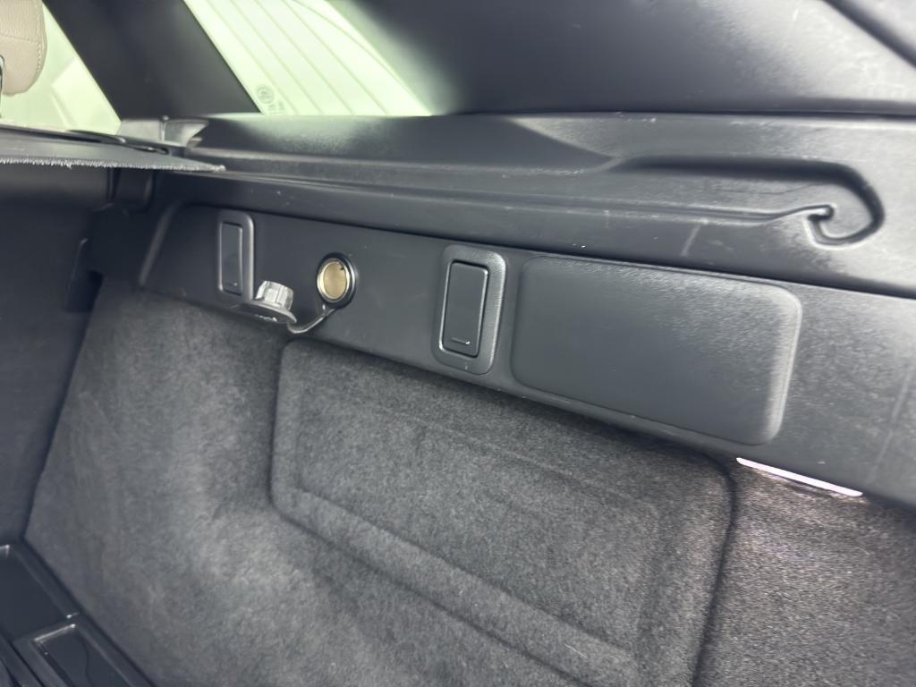 used 2018 Land Rover Range Rover Velar car, priced at $21,995