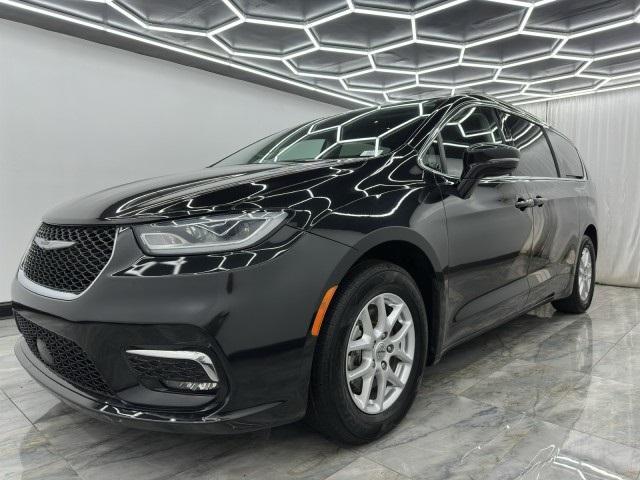 used 2022 Chrysler Pacifica car, priced at $19,981