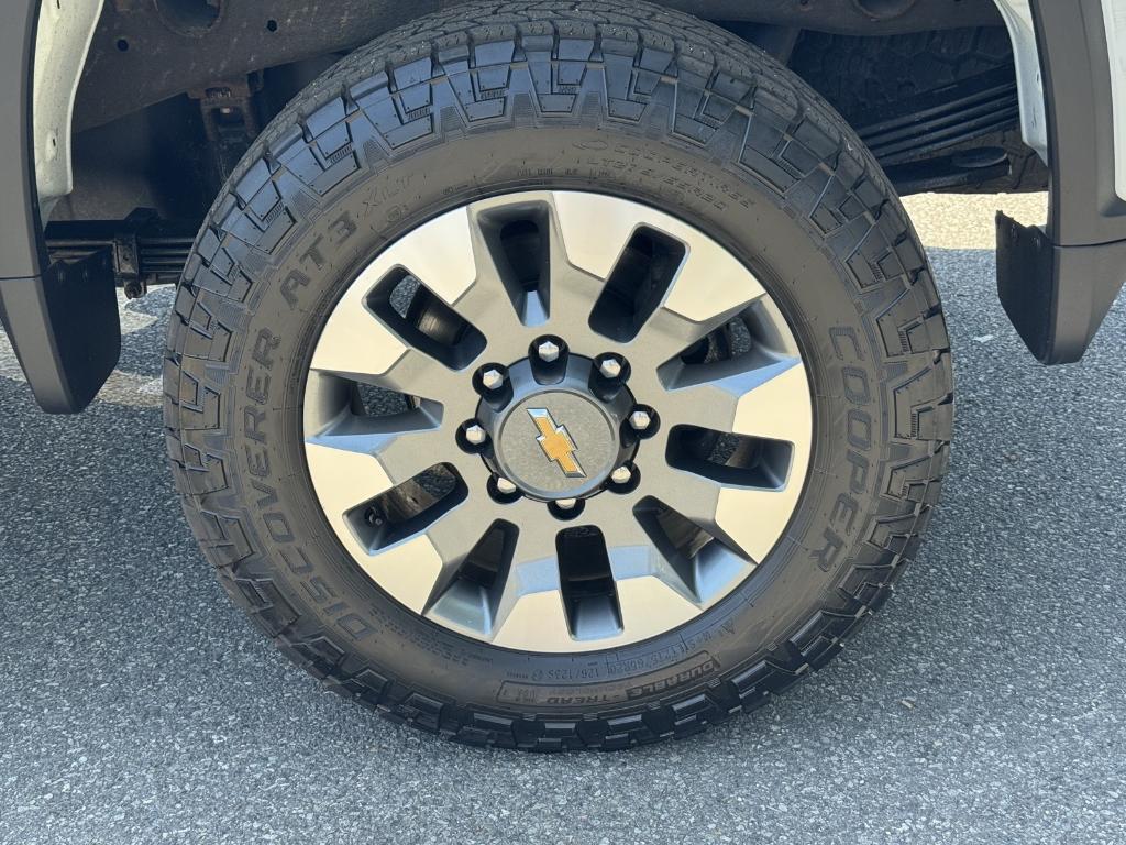 used 2022 Chevrolet Silverado 2500 car, priced at $42,995