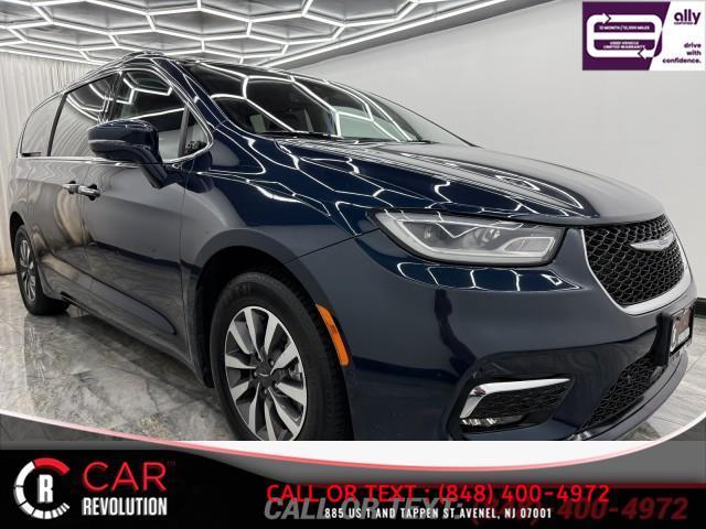 used 2021 Chrysler Pacifica Hybrid car, priced at $21,799