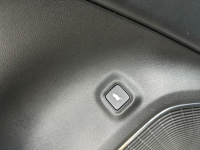 used 2022 Acura MDX car, priced at $44,115