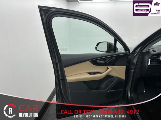 used 2023 Audi Q7 car, priced at $32,994